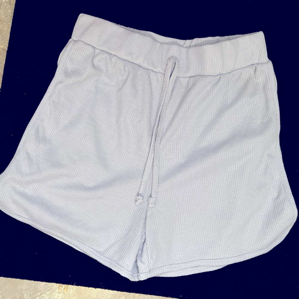 West Loop White Athletic Shorts with Elastic Waistband